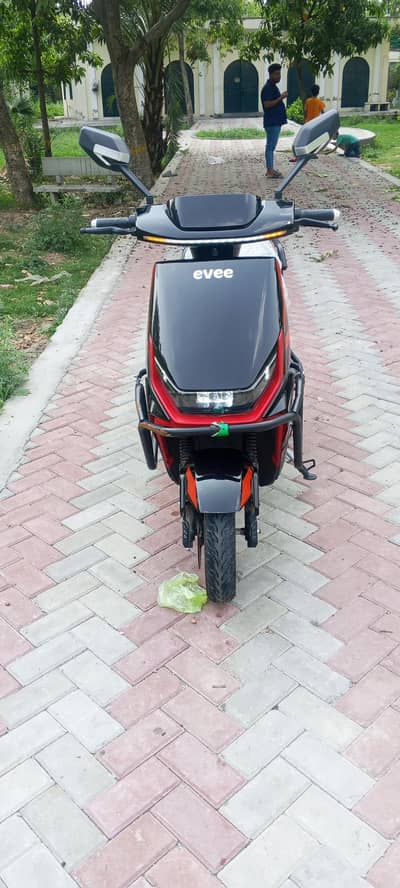 evee gen-z new model frame wali