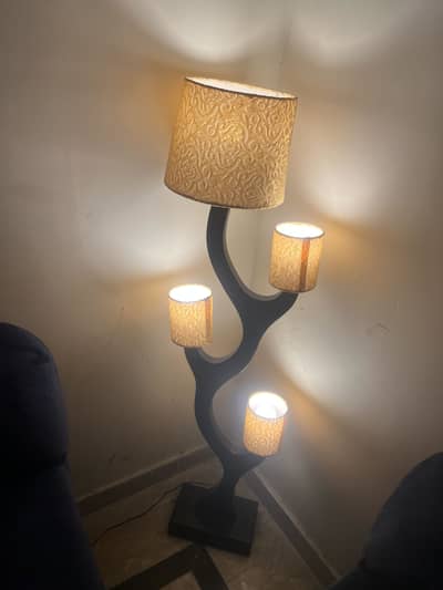 Floor lamp