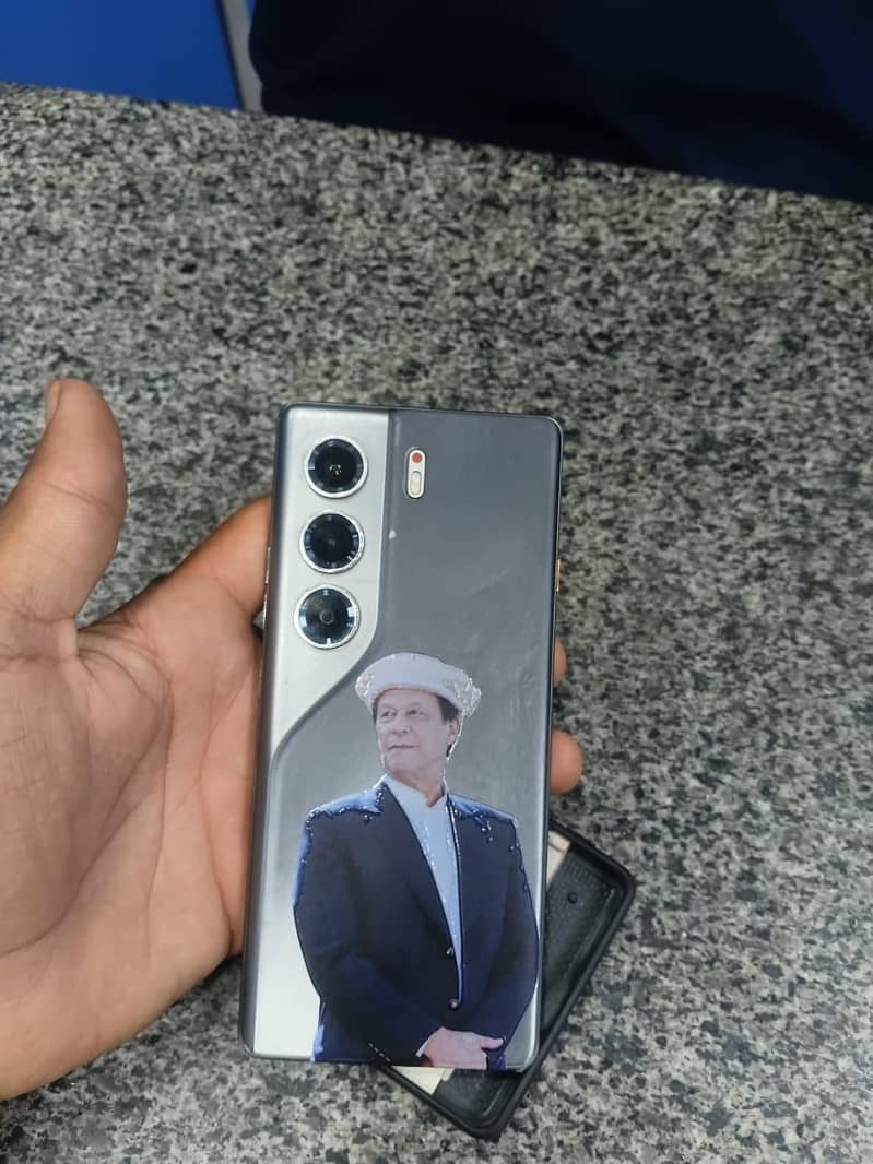 Tecno CAMON 40 Pro 3
