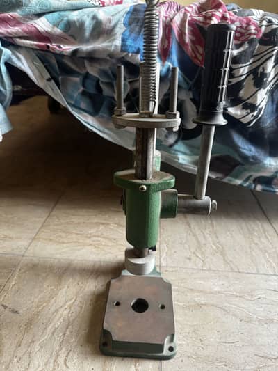 Bulb chip fit machine
