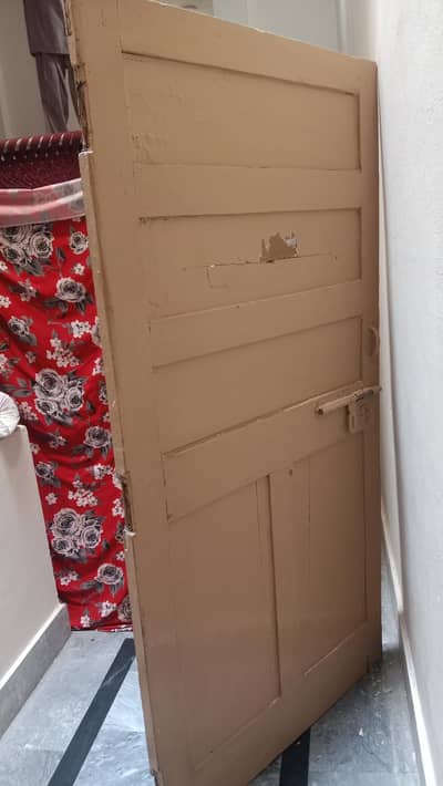 kachi lakry ka Door