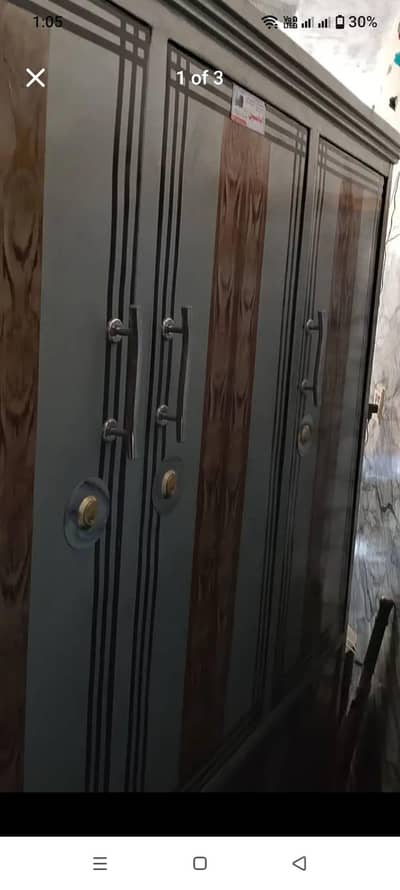 Lohy ki safe Almari h 3Doors