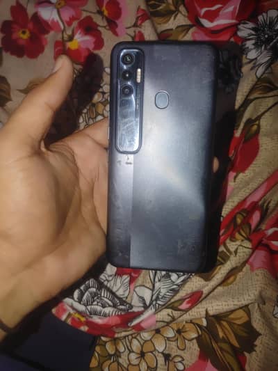Tecno Spark 7 Pro only fone hai  fingar not warking