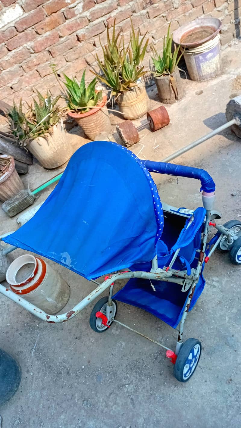 Solid Baby Pram - 8/10 Condition 2