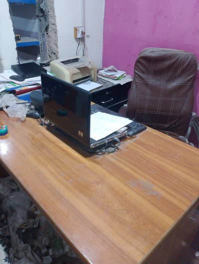 onwer table and chair