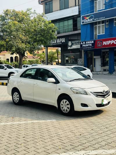 Toyota Belta 2006