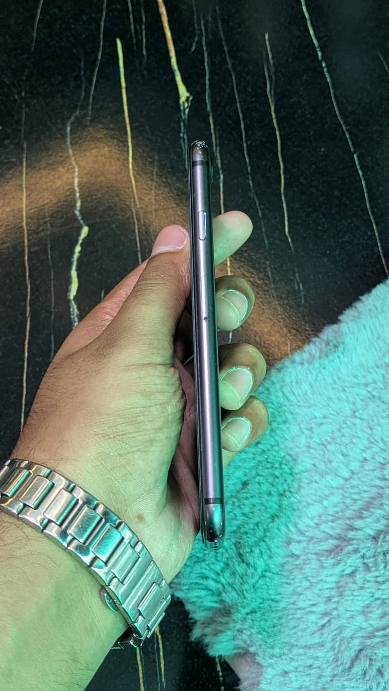 Apple iPhone 8 2