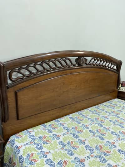Wooden furniture + divider