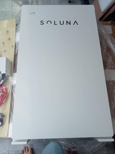 SOLUNA BATTERY 51.2 VOLTS , 32 KILOWATTS