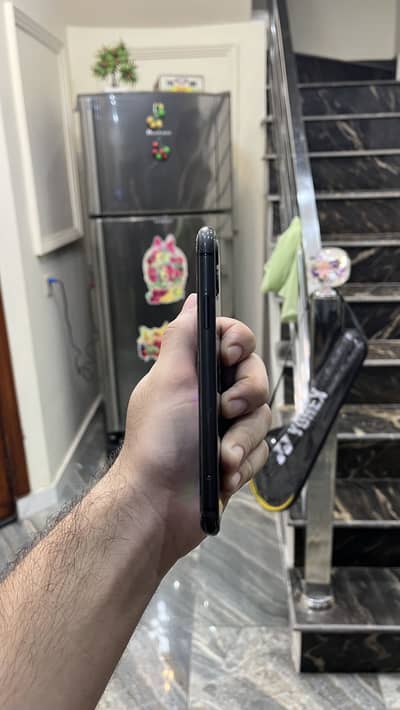 iPhone 11 JV | 82% Battery Health | Black | Mint Condition