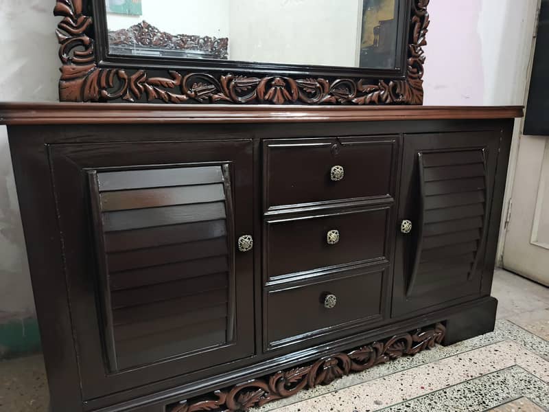 King size Bed 2