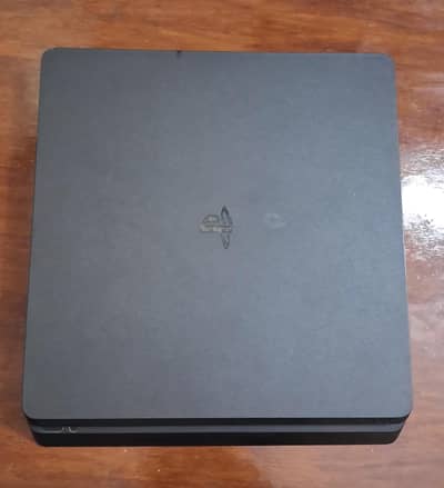 PLAYSTATION 4