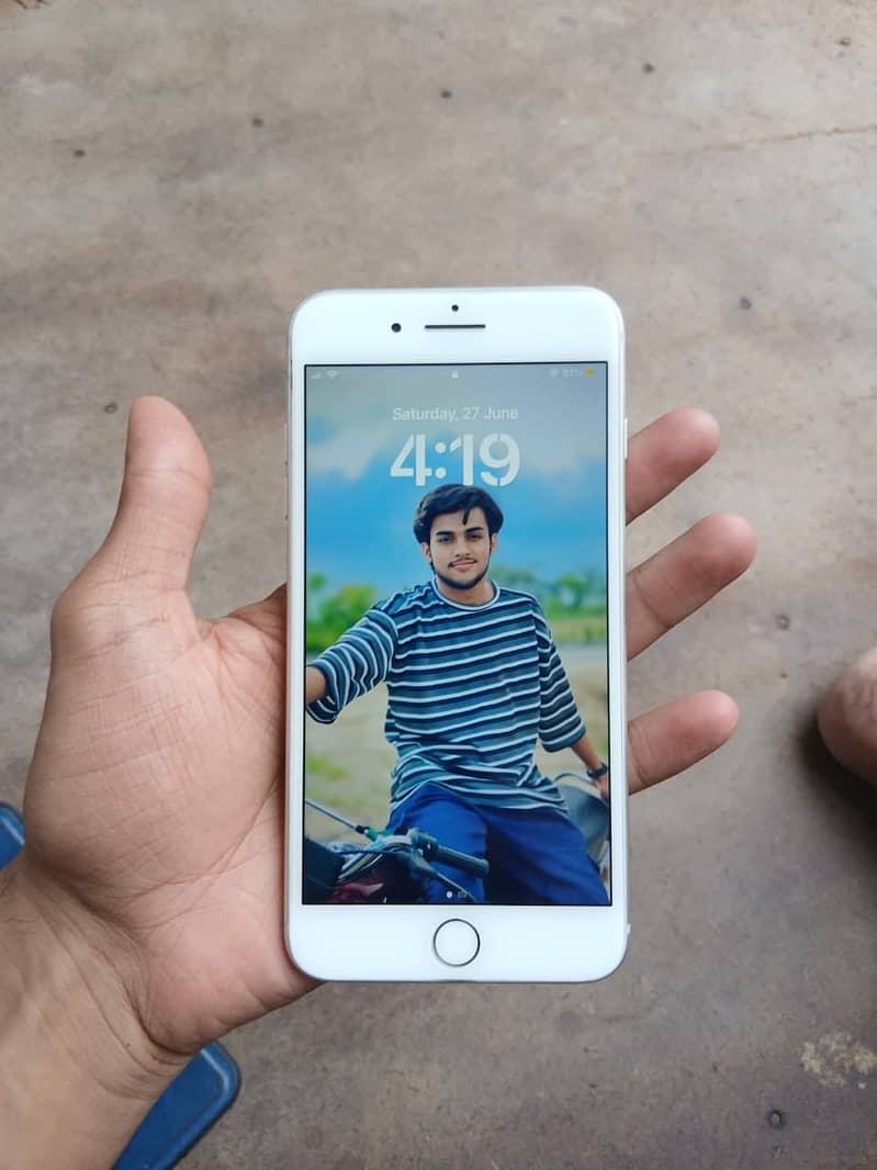 Apple iPhone 8 Plus 2