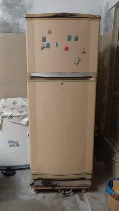 Full Jambo size waves company Fridge Urgently Sale