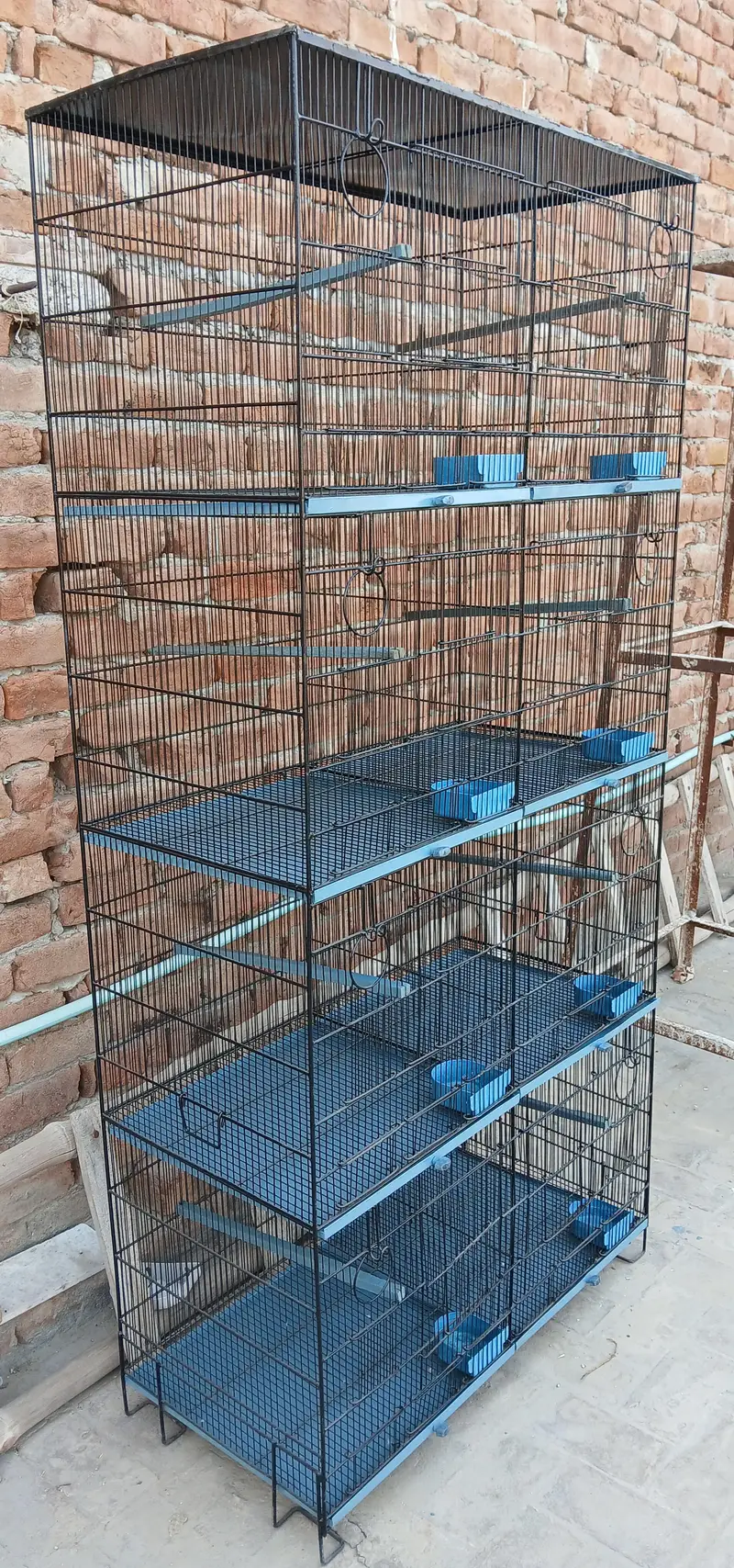 Cage of Love Birds for Sale 8 portions 1.5'x1.5' — photo 3