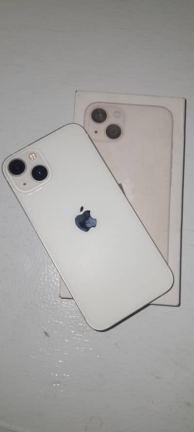 Apple iPhone 13