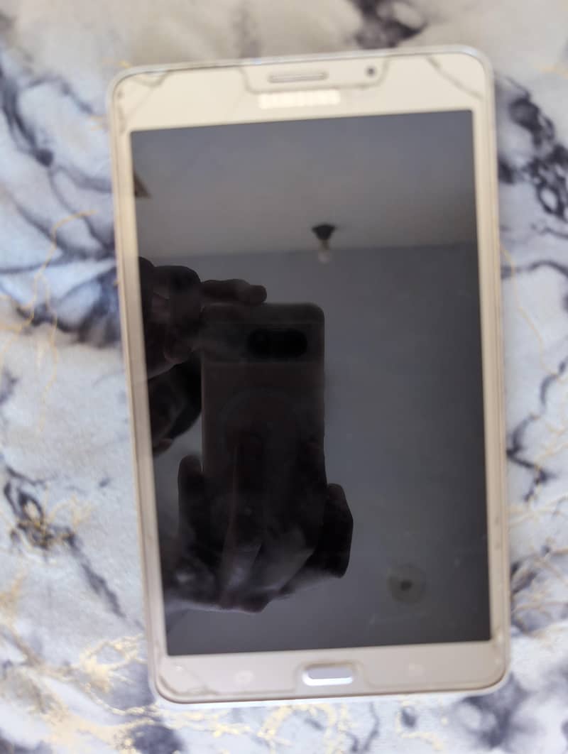 Samsung Tab E 1