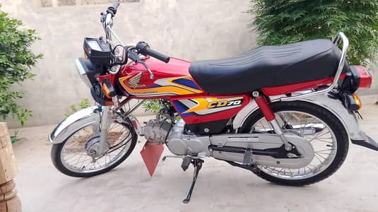 Cd 70. modle 2025. all punjab nmb. condition 10/10. . . 03015467224