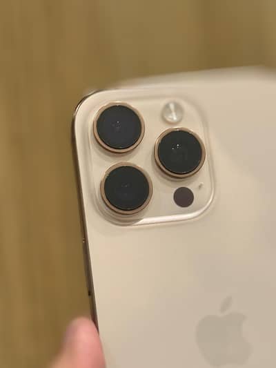 iPhone 16 Pro Max 256 gb factory unlocked