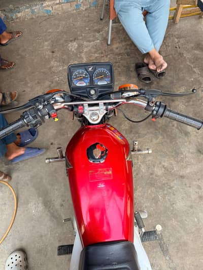 CG125