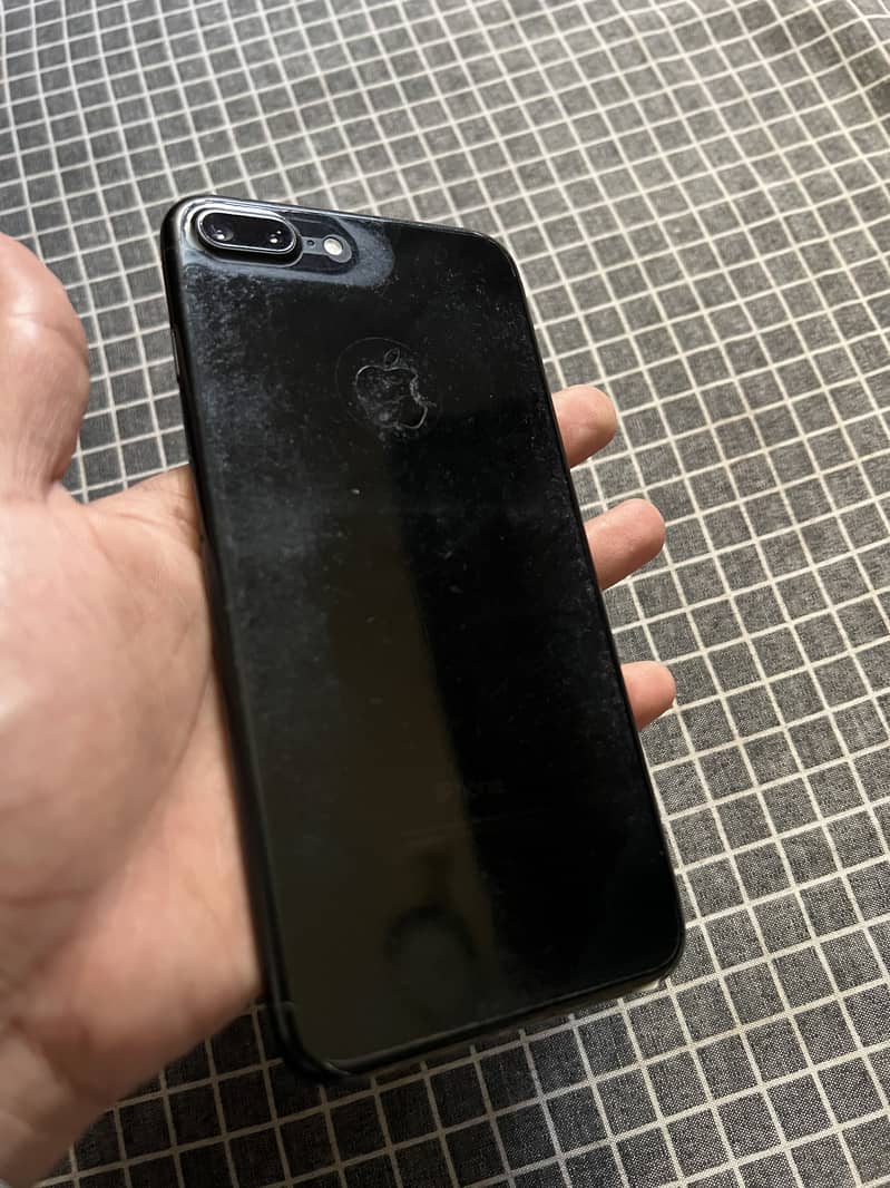 Apple iPhone 7 Plus 0