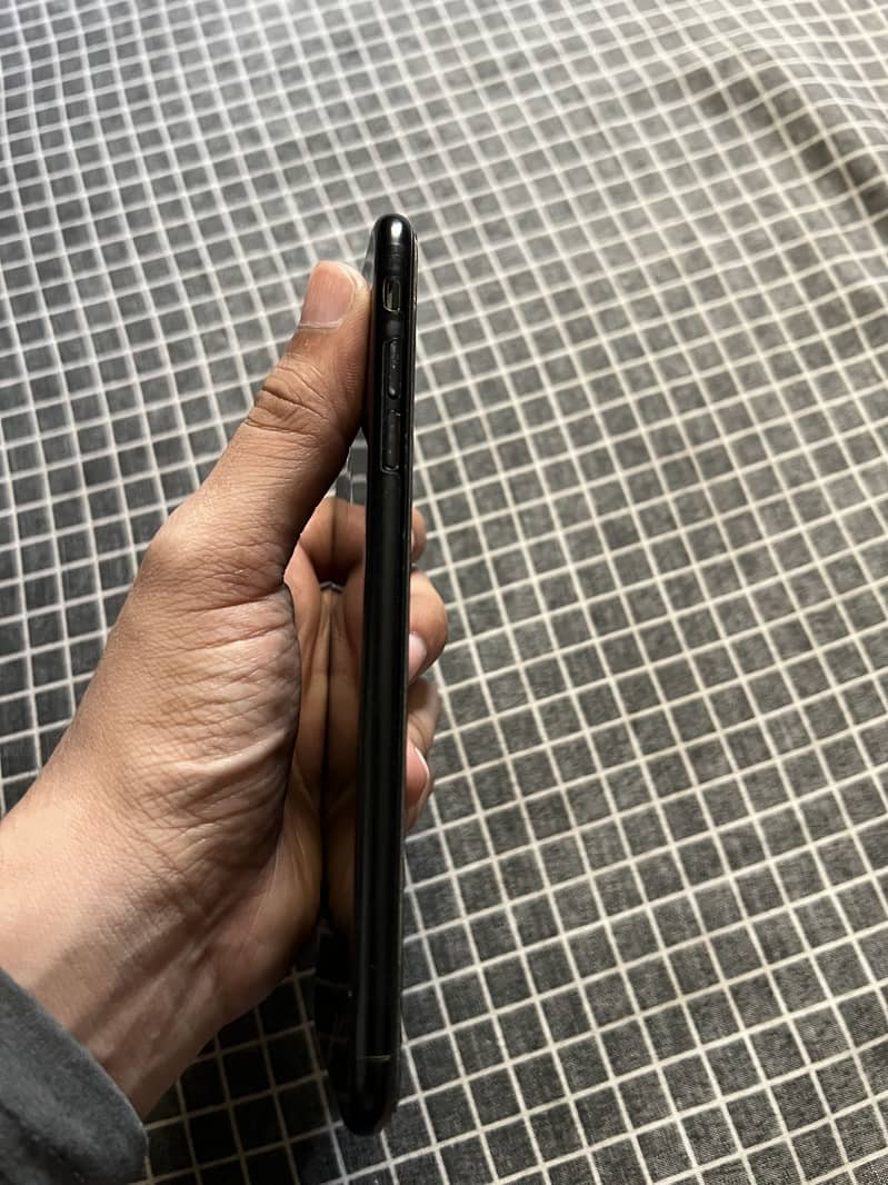 Apple iPhone 7 Plus 3