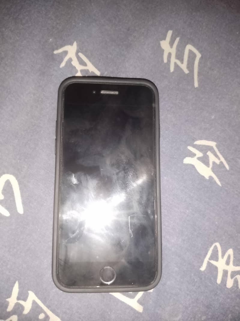 Apple iPhone 7 2
