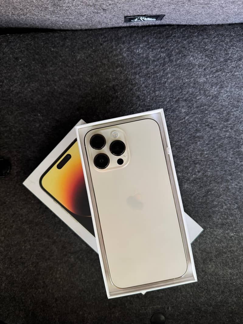Apple iPhone 14 Pro Max 0