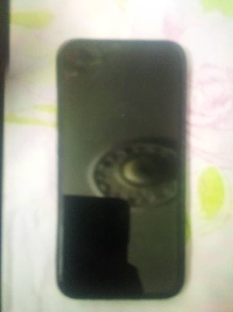 Apple iPhone 13 4