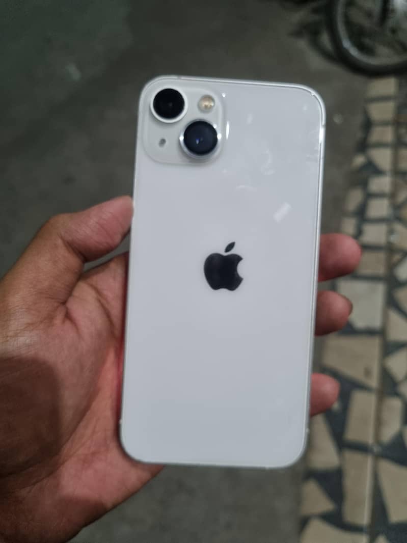 Apple iPhone 13 1