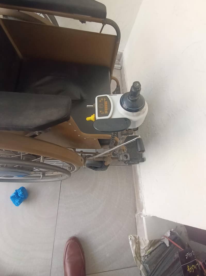 Electric whilechair 2