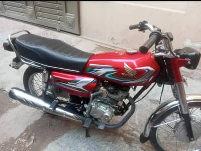 Honda 125 Lush condtion 2016 Model
