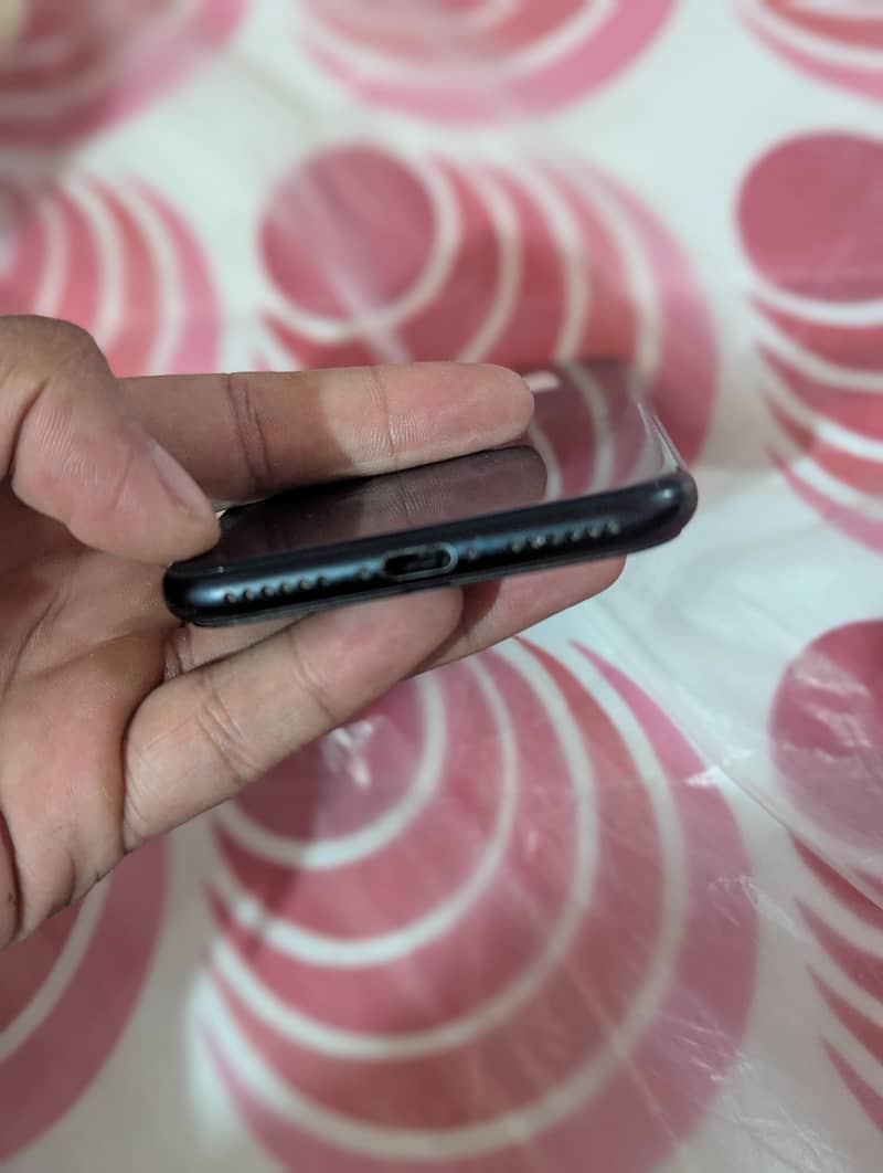 Apple iPhone SE 3rd Generation 2