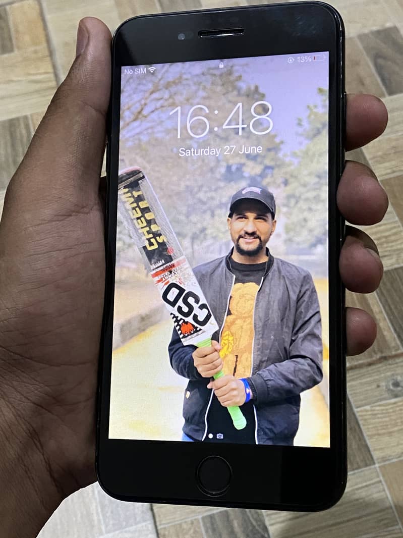 Apple iPhone 7 Plus 2