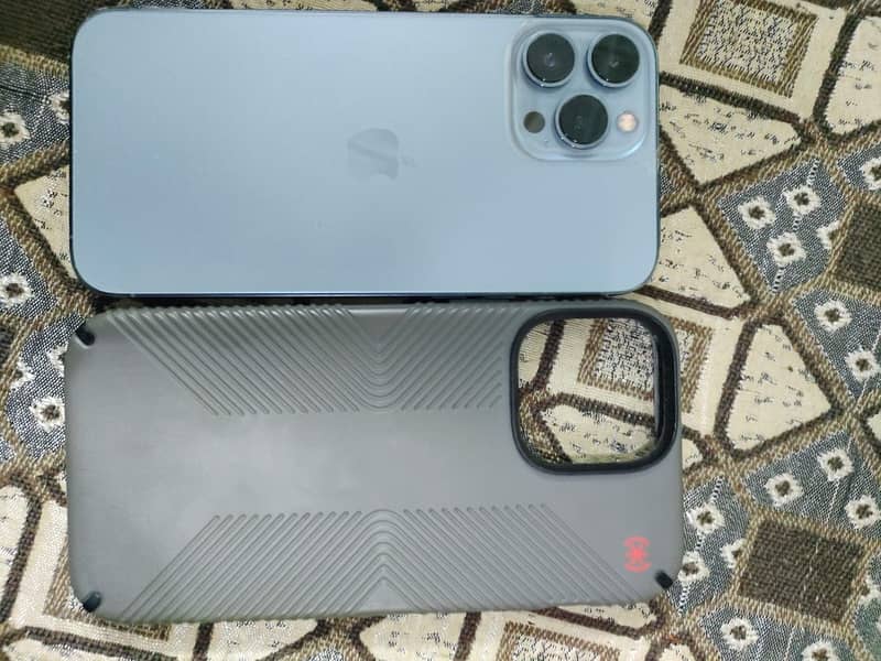 Apple iPhone 13 Pro Max 6