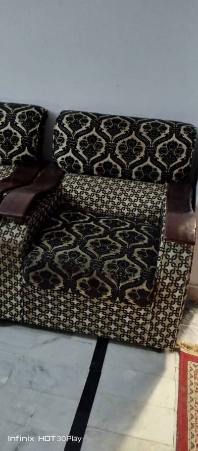 Rarely use 5 seater sofa
