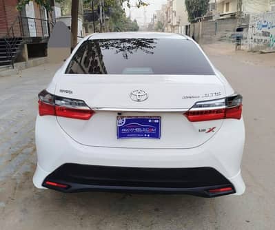 Corolla Altis X 2023 CVT-i