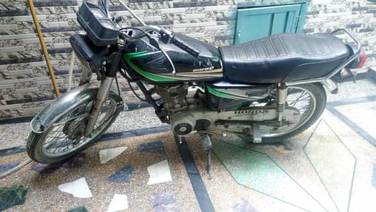 Urgent Sale Karna Ha. . .