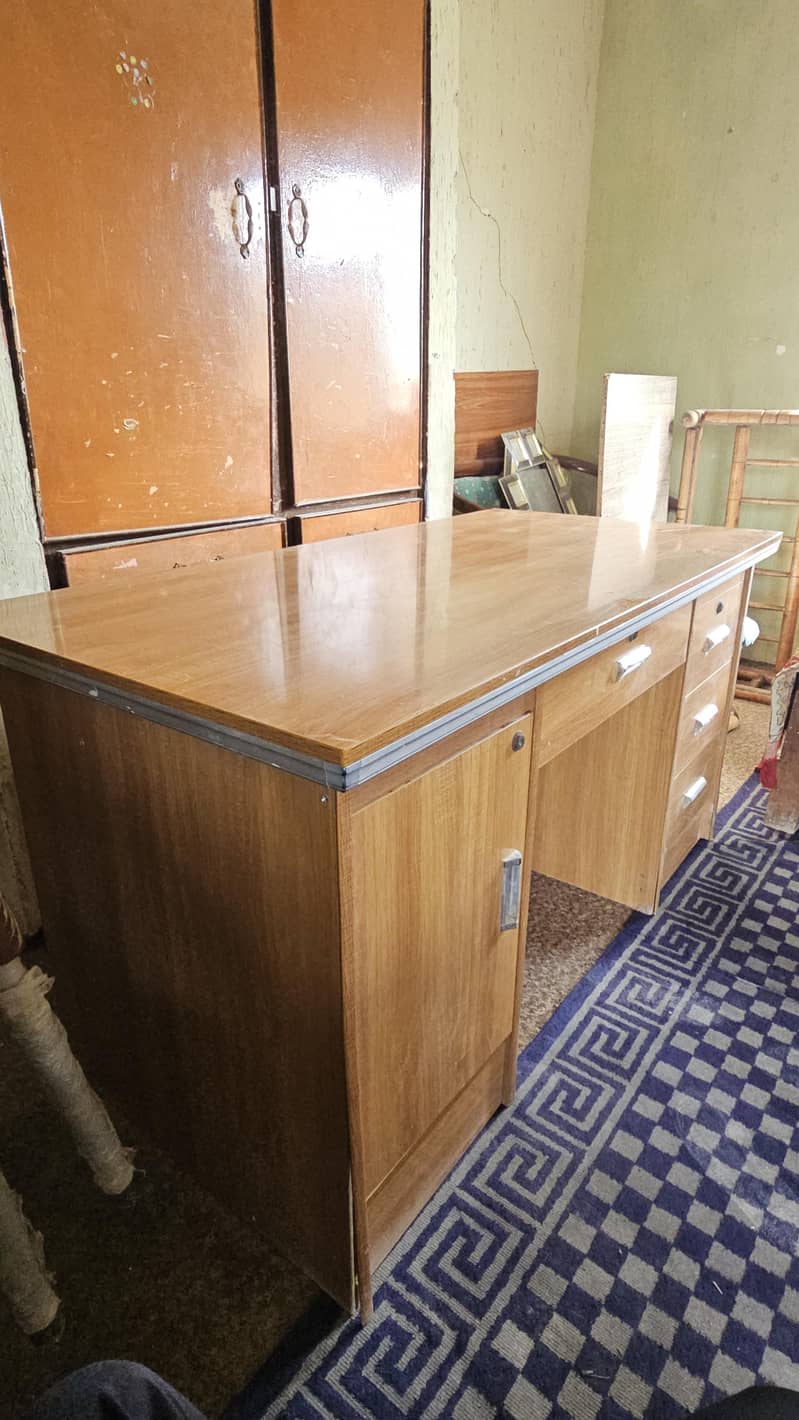 Office / Study TABLES 4
