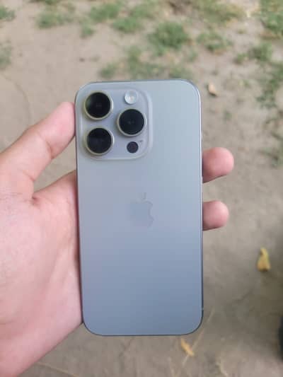 Apple iPhone 15 Pro B. H 95%