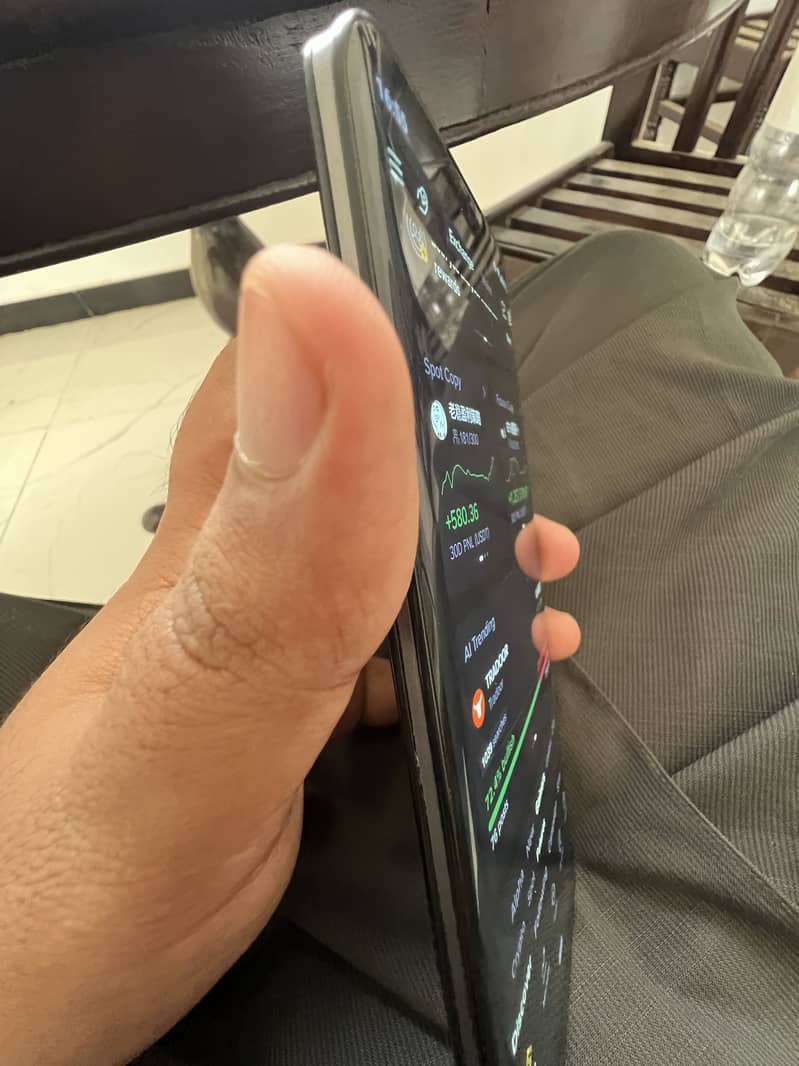 Sharp Aquos Zero 11