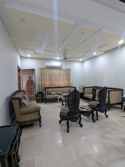 I SELL 5 MARLA SLIGHTLY USED HOUSE IN BAHRIA ORCHARD LAHORE. PHASE 2 REASONABLE PRICE. 65~70K RENT INCOME