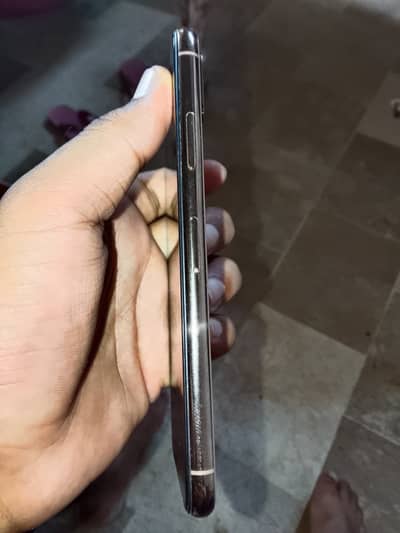 Apple iPhone XS