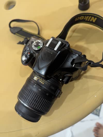 Nikon D5200 DSLR camera