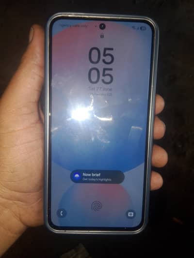 Samsung Mobile S24 fE