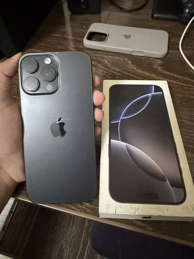 Apple iPhone 16 Pro Max