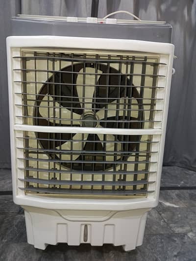 i-zone 13000 plus Cooler with Warranty Card and Cartoon Box