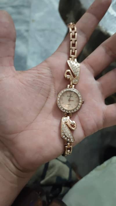 Ladies watch urgent for sale 8 piece