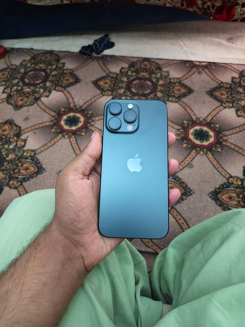 Iphone 16 pro max 2