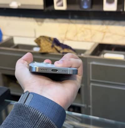Apple iPhone 15 Pro